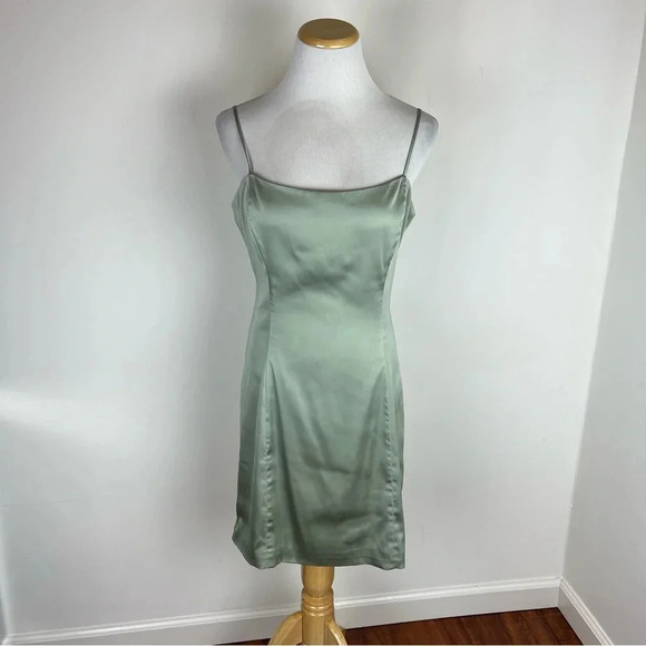 Aritzia Sunday Best Satin Mini Dress in Sage Frost Size 10 B13 - Picture 3 of 9